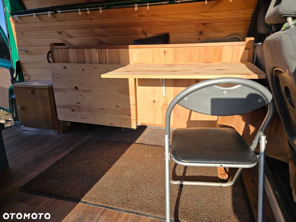 Volkswagen Transporter - 9