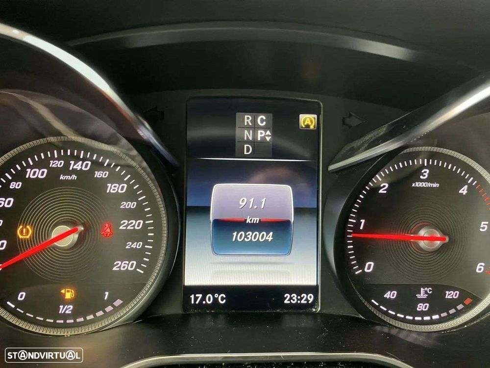 Mercedes-Benz V 220 d Longo Avantgarde Aut. - 12