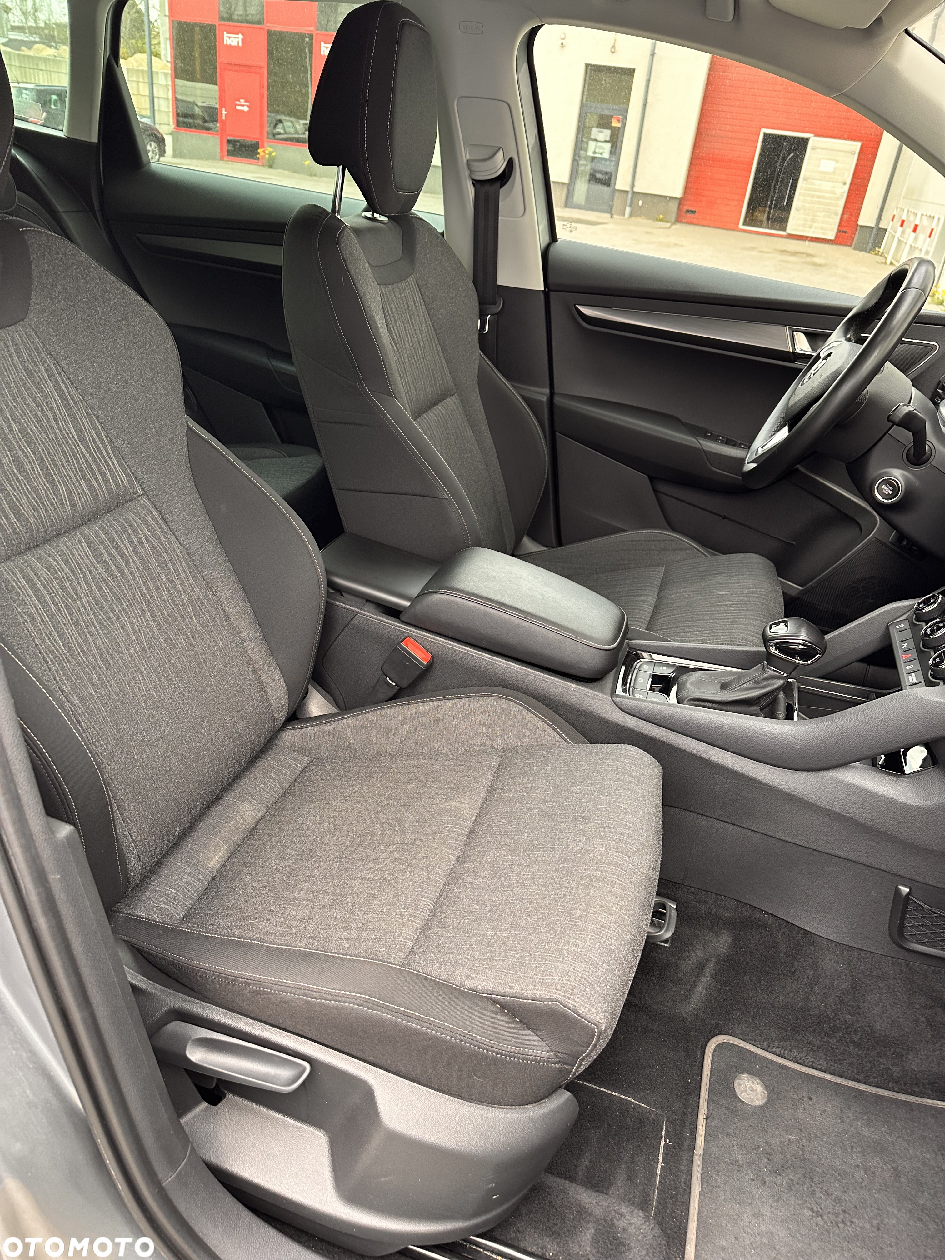Skoda Karoq 2.0 TDI SCR 4x4 Ambition DSG - 14