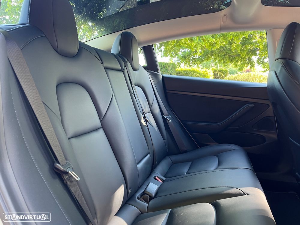 Tesla Model 3 - 36