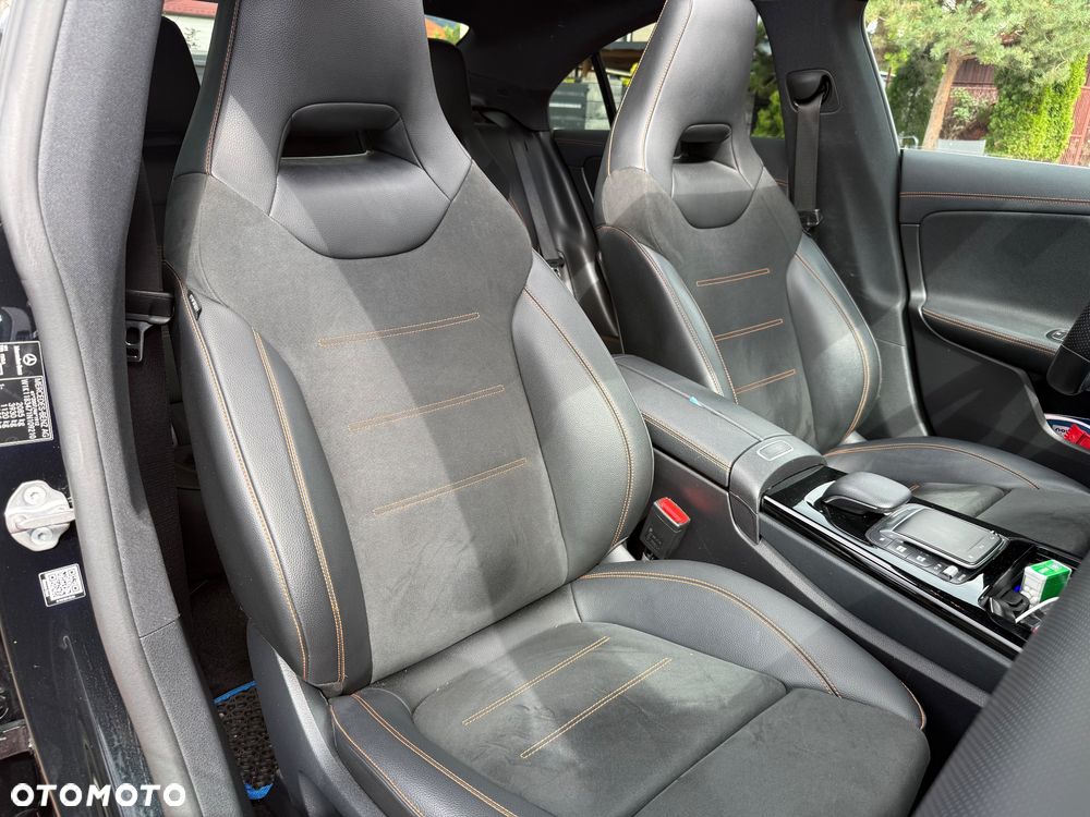 Mercedes-Benz CLA 250 4Matic 7G-DCT Edition 2020 - 20