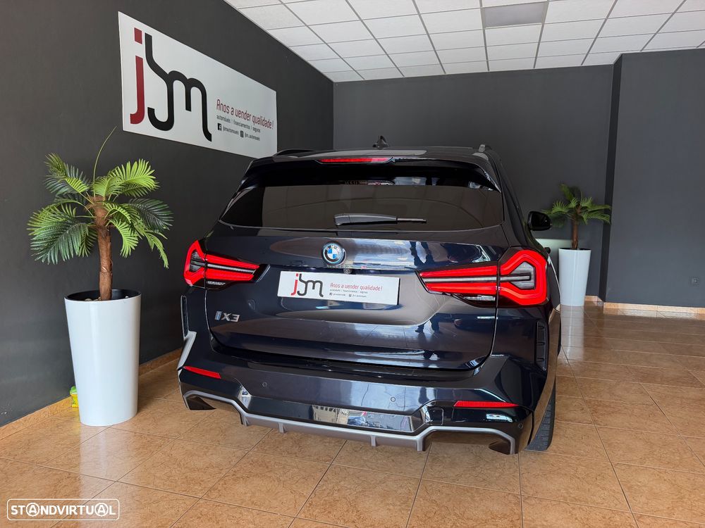 BMW iX3 M Sport Impressive - 23