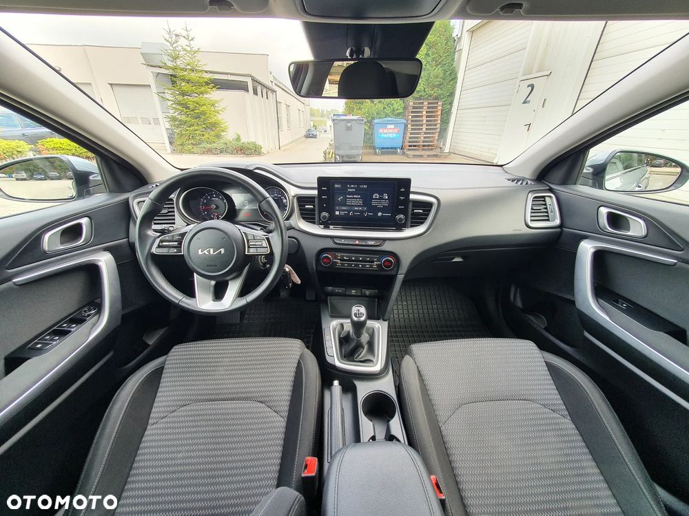 Kia Ceed 1.5 T-GDI M - 27