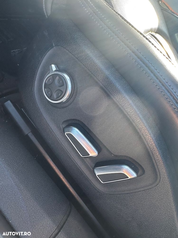 Audi A6 Avant 2.0 TDI Ultra S tronic - 23