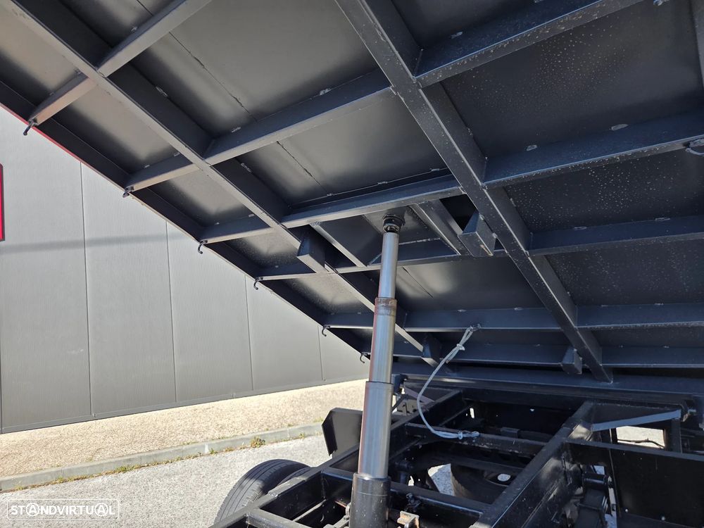 Isuzu Npr85 tribasculante 3500kgs - 10