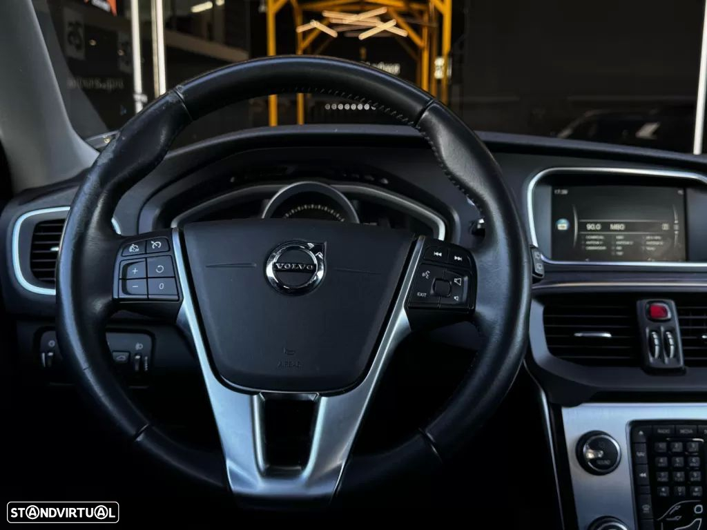 Volvo V40 Cross Country 2.0 D2 VOR Geartronic - 27