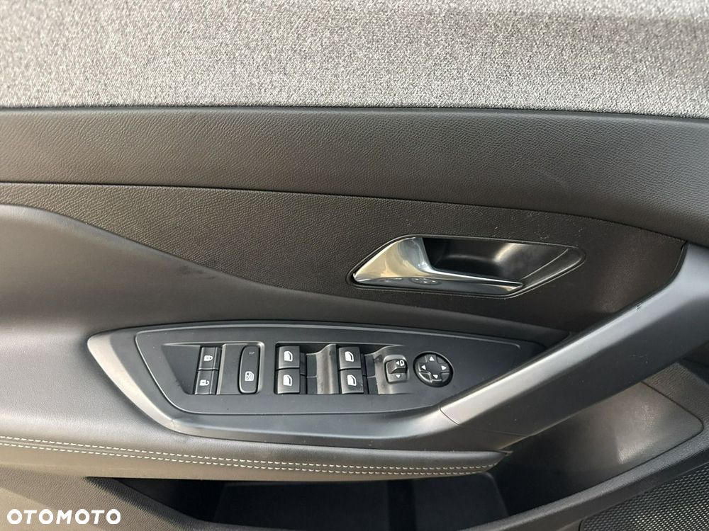 Peugeot 308 1.5 BlueHDi Allure Pack S&S EAT8 - 11