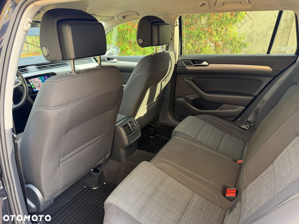 Volkswagen Passat 1.5 TSI EVO Business DSG - 25