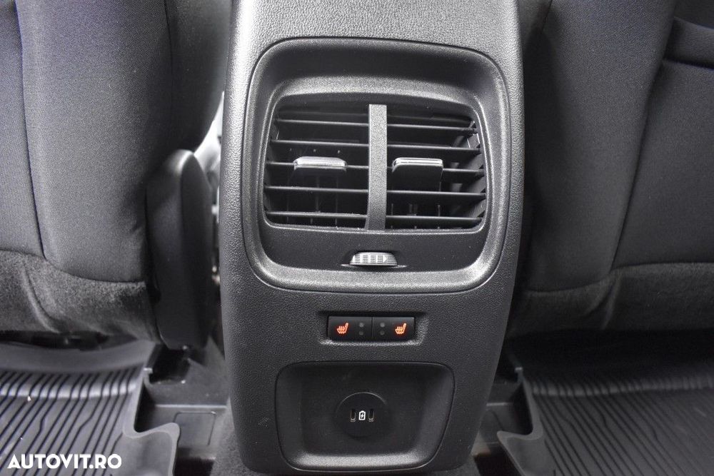 Ford Kuga 2.5 Duratec FHEV FWD Titanium - 37