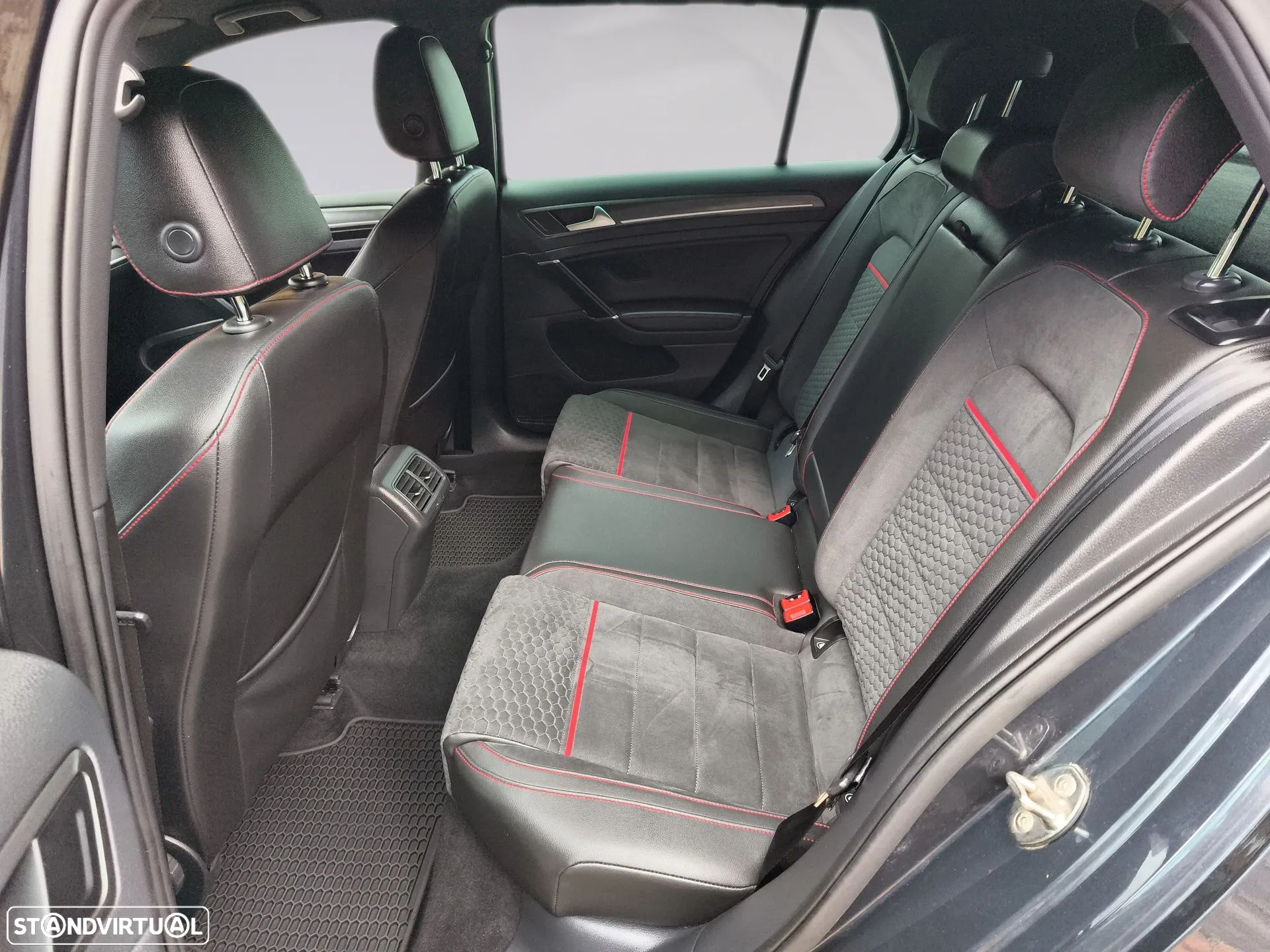 VW Golf 2.0 TSi GTi DSG Performance - 9