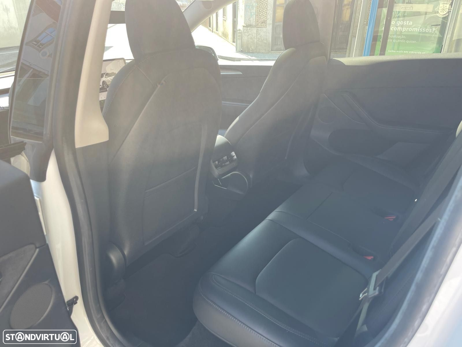 Tesla Model Y Tração Traseira - 28