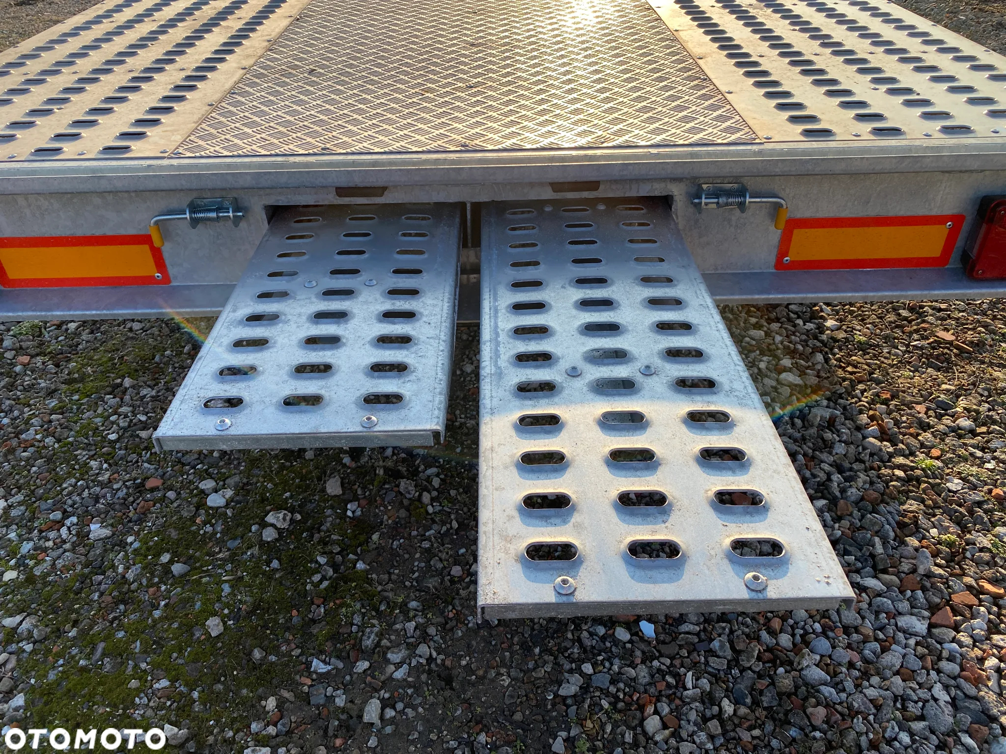 Niewiadów Mars 600X220 CM DMC 3500KG PŁASKA 2 OSIOWA DO PRZEWOZU SAMOCHODÓW I MASZYN MAŁE KOŁA 13 WZMACNIANE WYPEŁNIENIE BLACHA ALU Z KOŁEM ZAPASOWYM | RATY | LEASING | - 15
