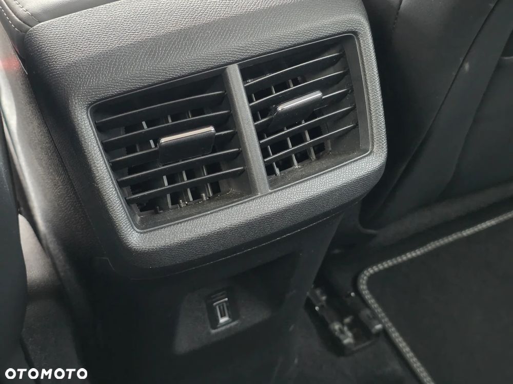 Citroën C5 Aircross 1.6 PHEV 180 Shine EAT8 - 24