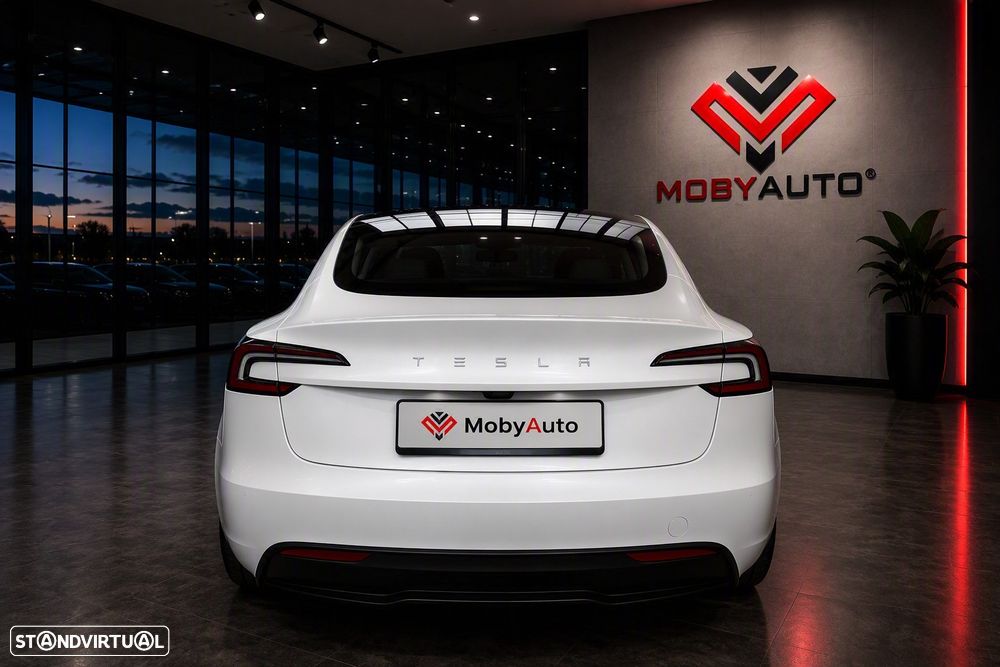 Tesla Model 3 2024 photo 3