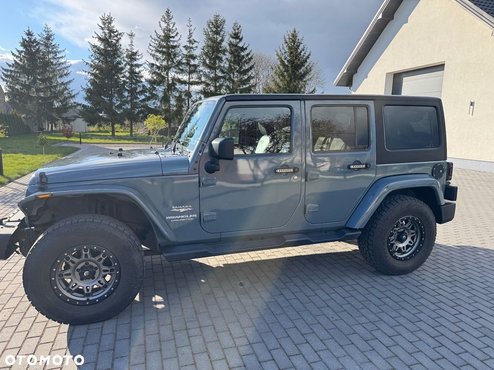 Jeep Wrangler 3.6 Unlim Sahara - 2