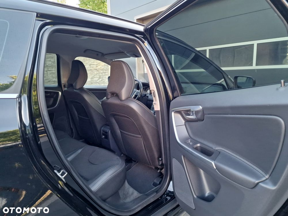 Volvo XC 60 D4 Drive-E Summum - 25