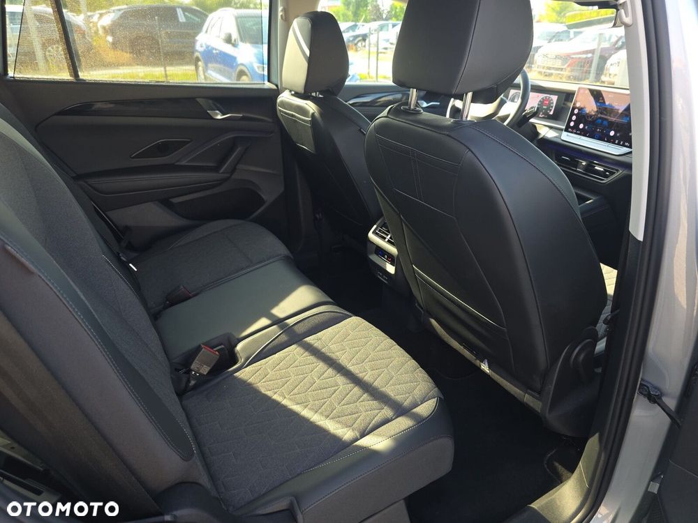 Volkswagen Tayron 1.5 eTSI mHEV Life DSG - 13