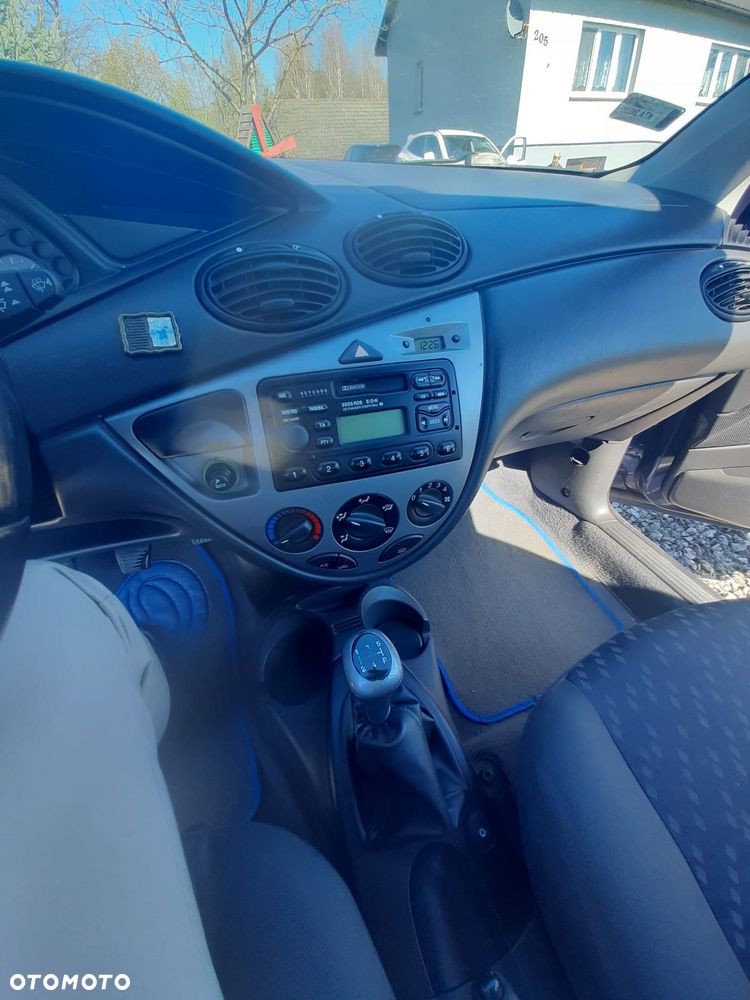 Ford Focus - 11