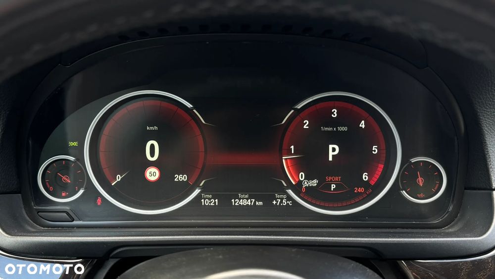 BMW Seria 5 525d xDrive Luxury Line - 13