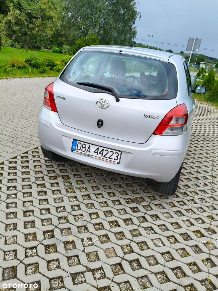 Toyota Yaris 1.33 Luna - 3