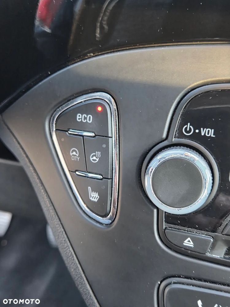 Opel Corsa 1.4 Active - 11