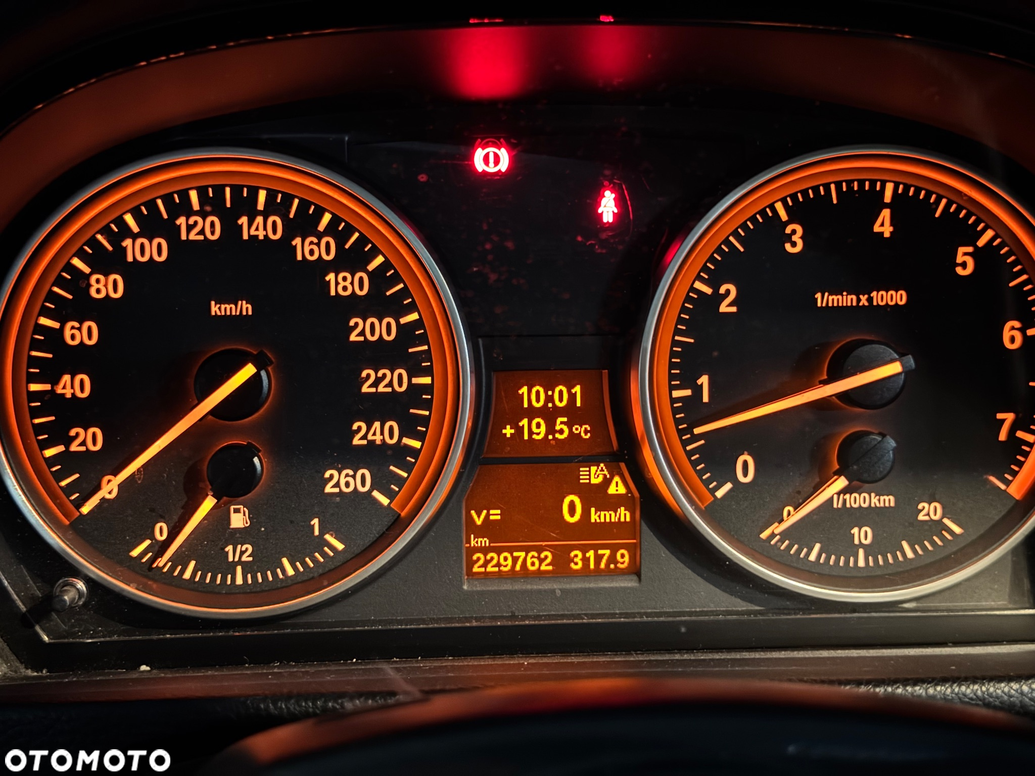 BMW Seria 3 320i - 30