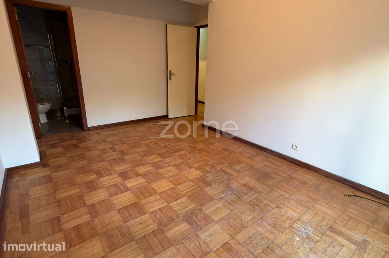 T3 para Arrendamento no Centro de Braga c/ 154m - Avenida da Liberdade - Grande imagem: 4/20