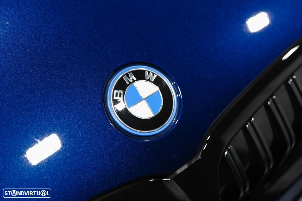 BMW 330 e Pack Desportivo M Auto - 17