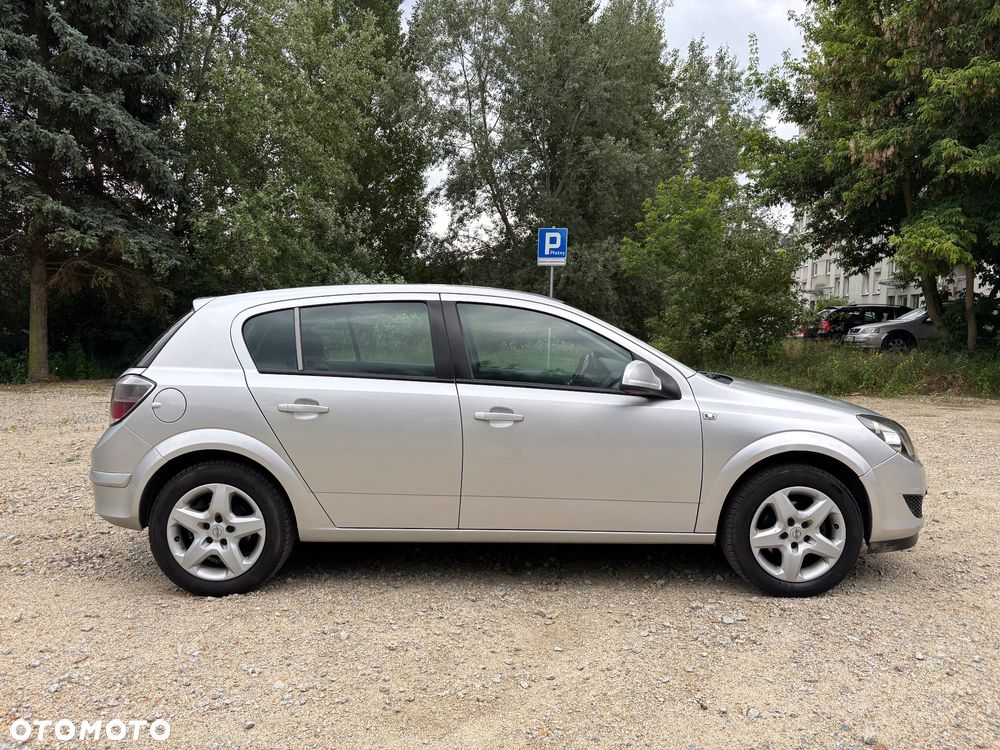 Opel Astra 1.6 - 5