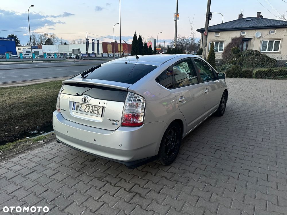 Toyota Prius - 2