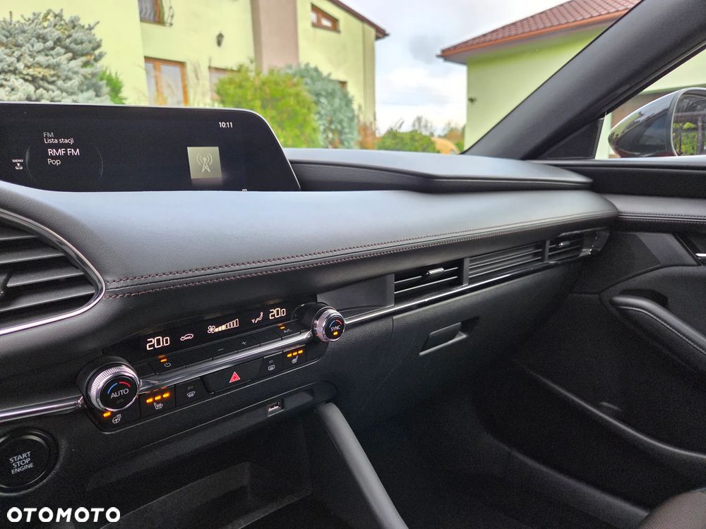 Mazda 3 e-SKYACTIV-X 186 M HYBRID PRIME-LINE - 29