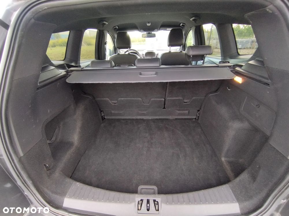 Ford Kuga 2.0 TDCi FWD ST-Line - 13