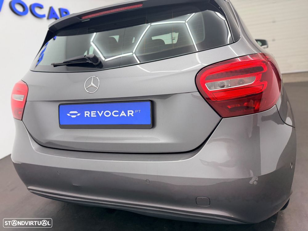 Mercedes-Benz A 180 d Urban - 12