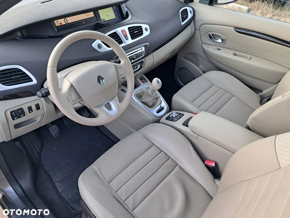 Renault Scenic 1.9 dCi Confort Privilege - 14