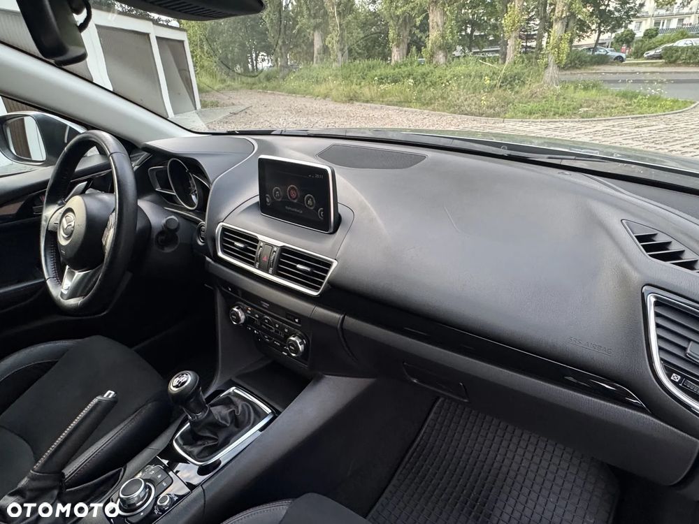 Mazda 3 - 5