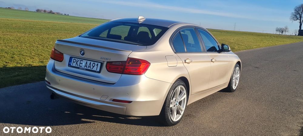 BMW Seria 3 316i - 5