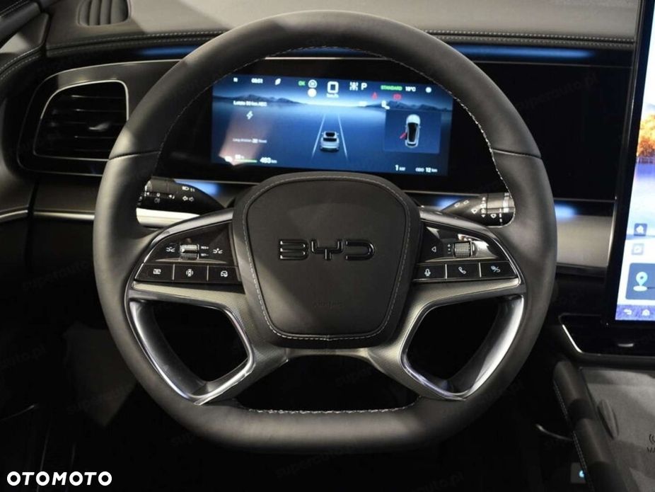 BYD Sealion 7 - 8