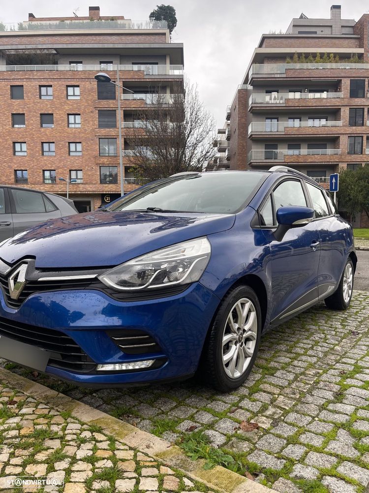Renault Clio Sport Tourer - 1