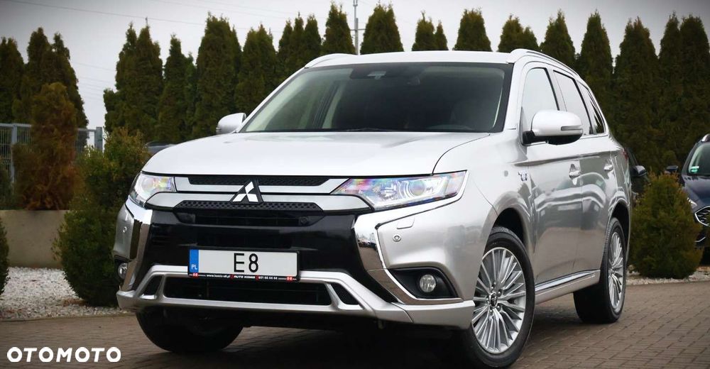 Mitsubishi Outlander - 1