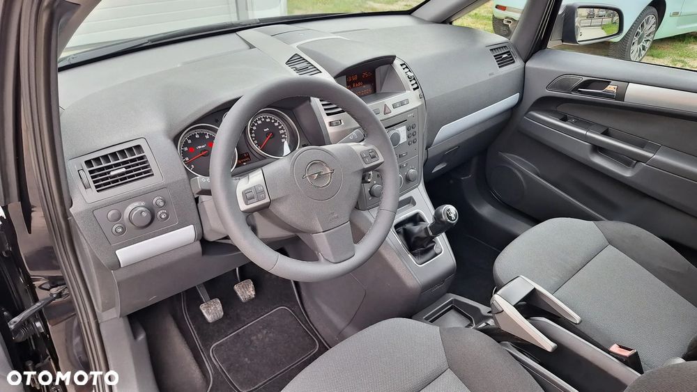 Opel Zafira 1.8 Edition Plus - 12