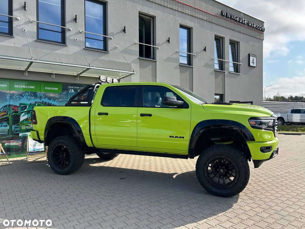 Dodge RAM 1500 5.7 4x4 - 5