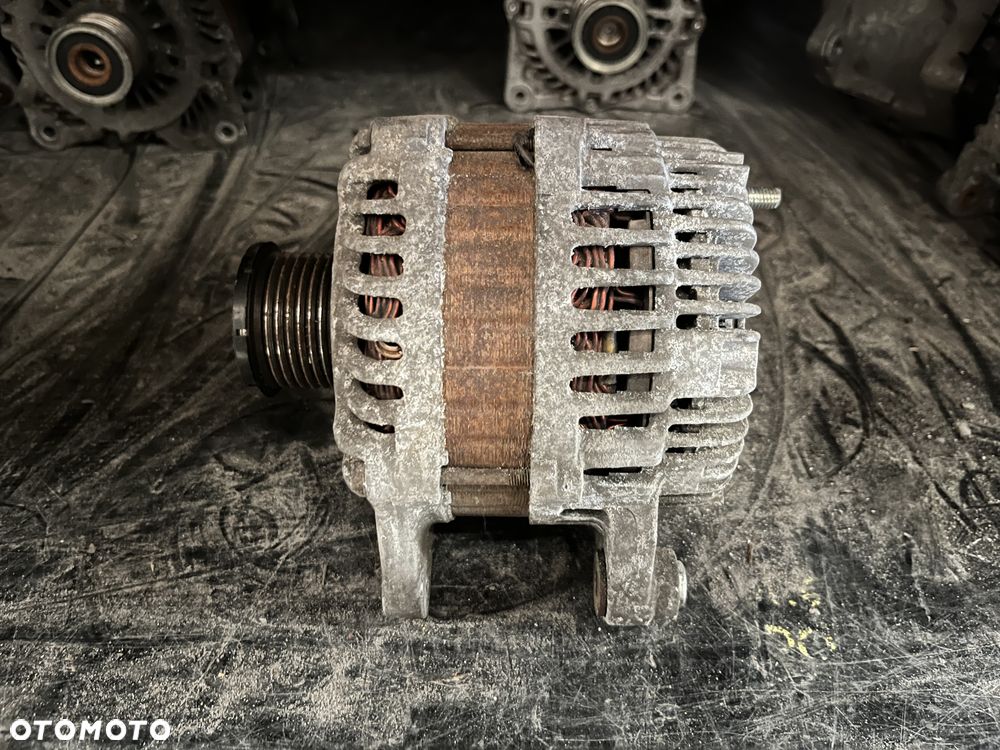 Alternator 2.0 DCI Renault Koleos I 23100JG71B - 1