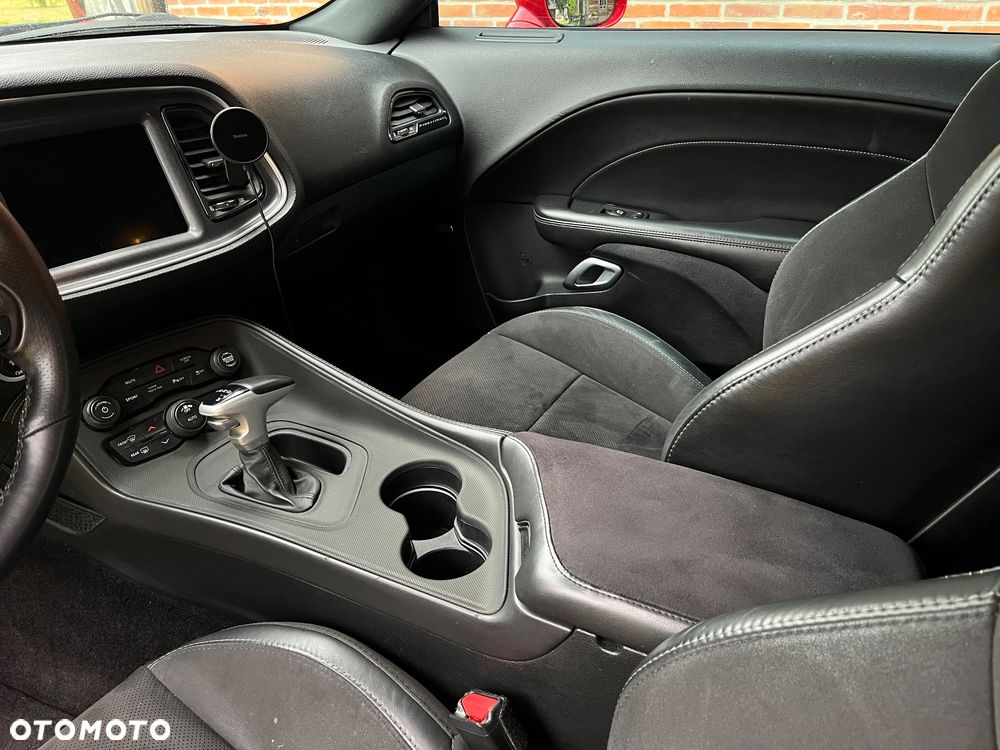 Dodge Challenger 5.7 R/T - 11