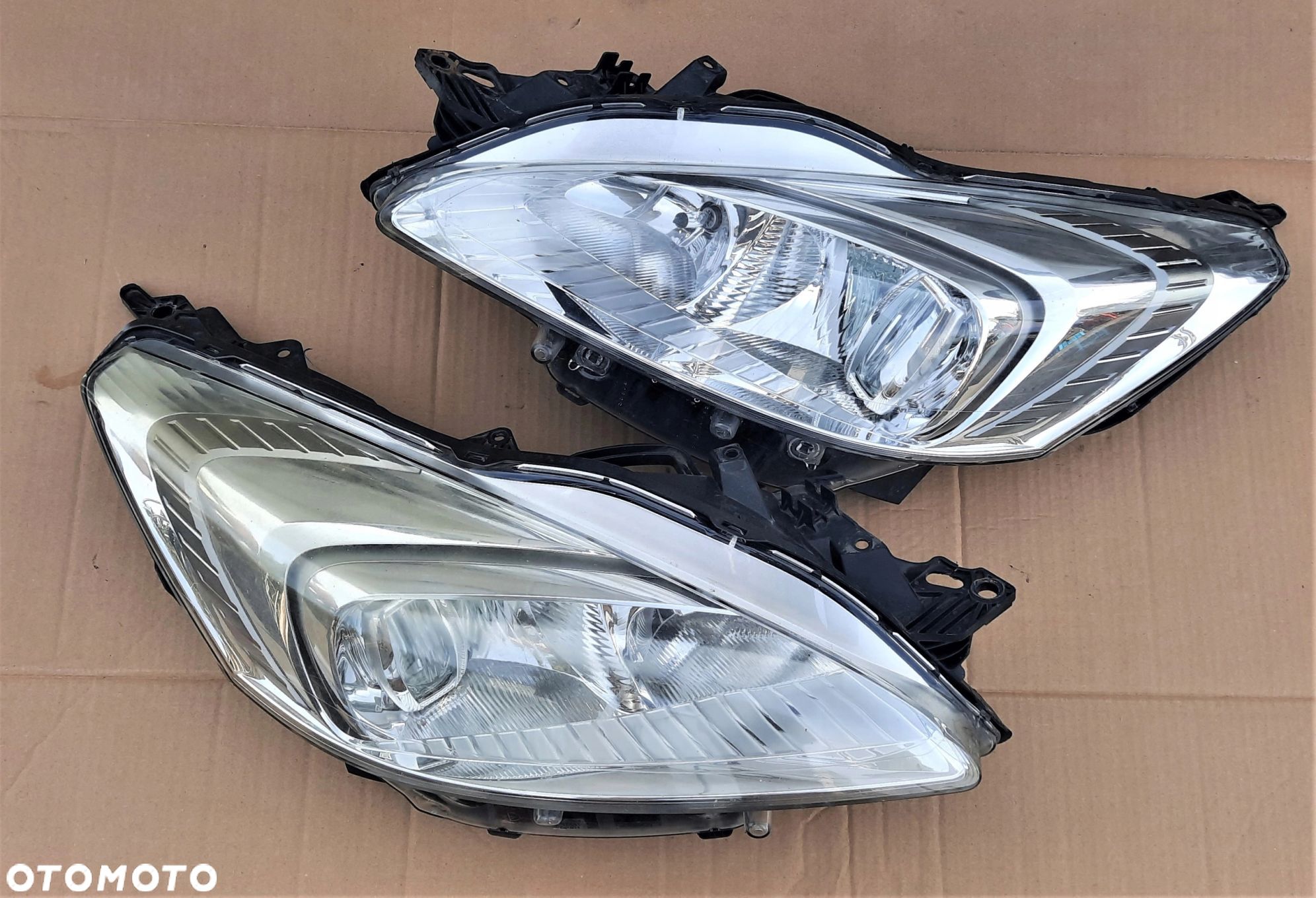 PEUGEOT 508 10-18R LAMPA PRZÓD PRAWA LEWA UK - 1