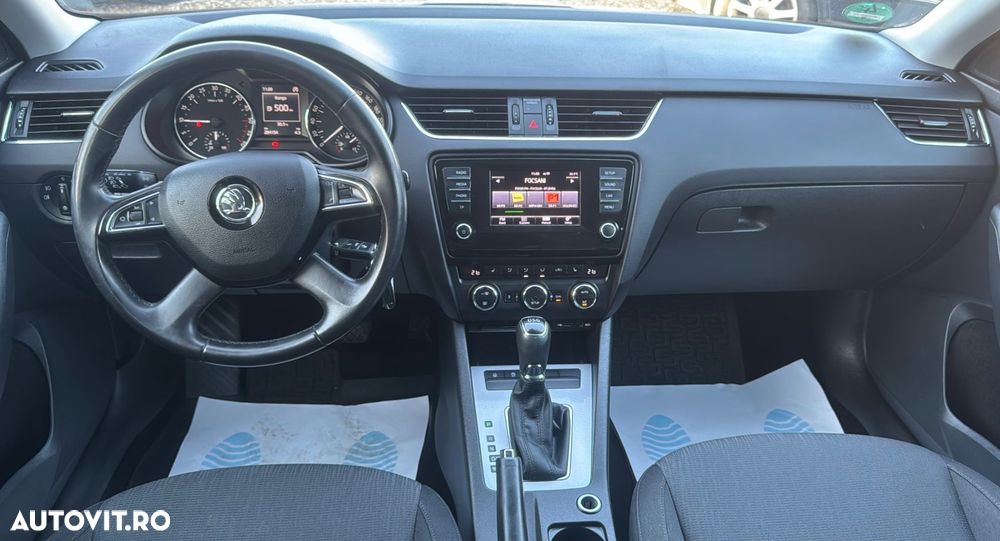 Skoda Octavia 2.0 TDI ELEGANCE DSG - 8