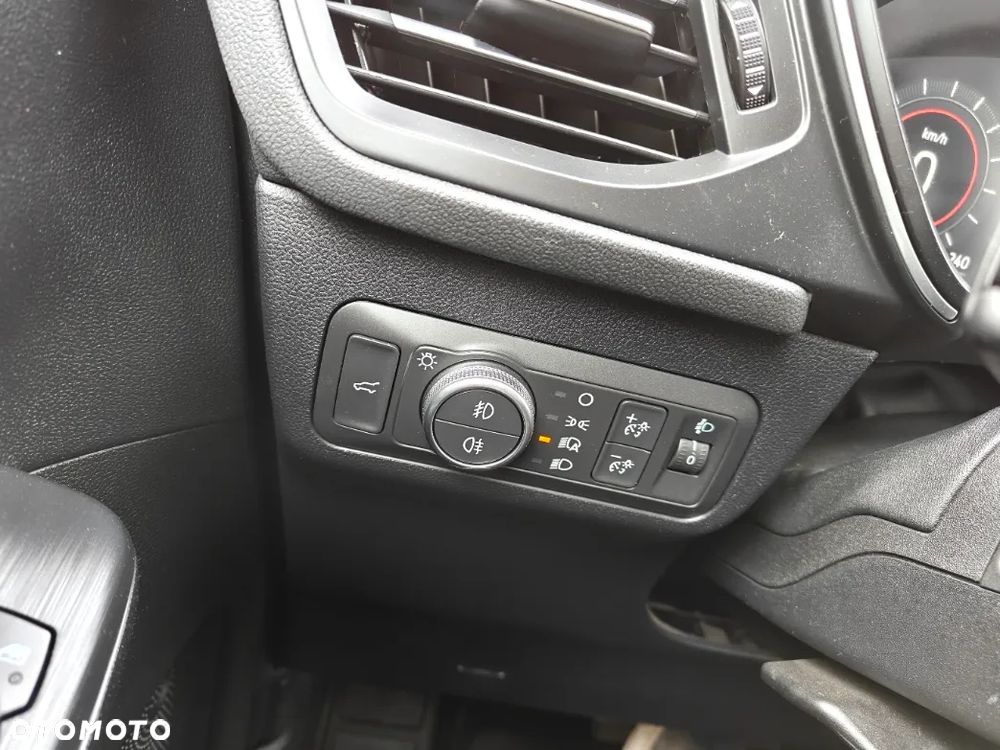 Ford Kuga 1.5 EcoBlue TITANIUM - 24