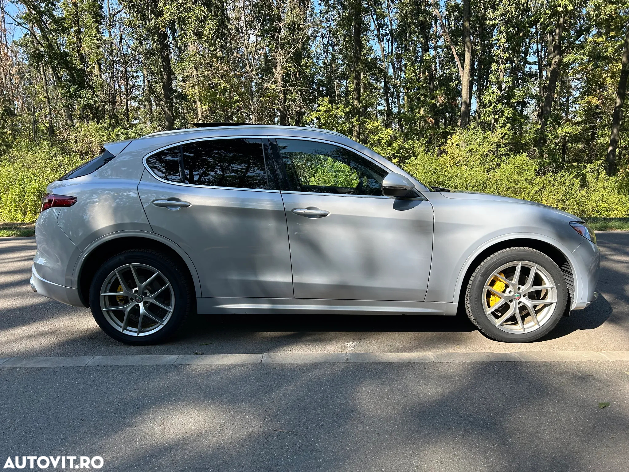 Alfa Romeo Stelvio 2.0 Turbo 16V AT8-Q4 Veloce Ti - 5