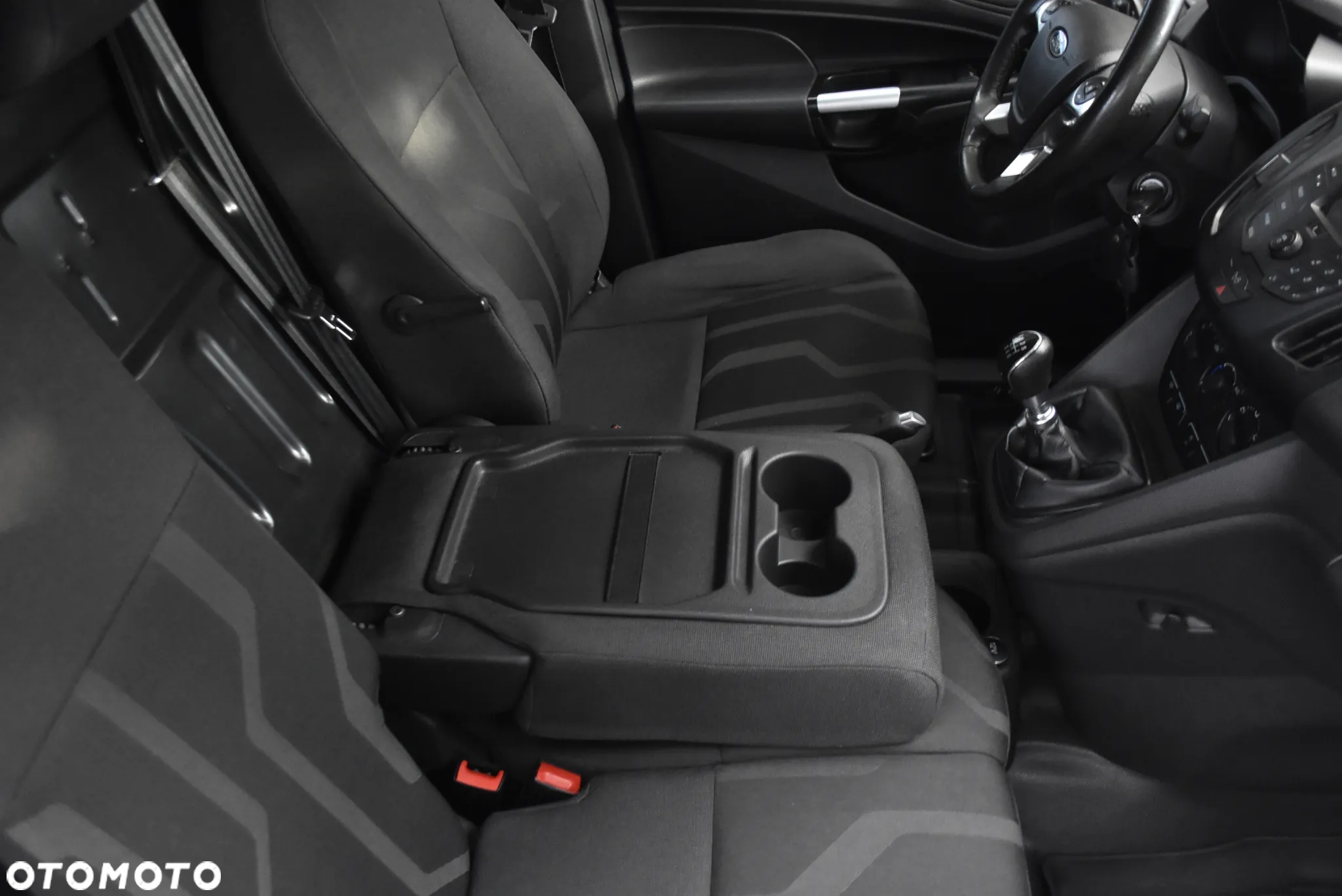 Ford Transit Connect - 21