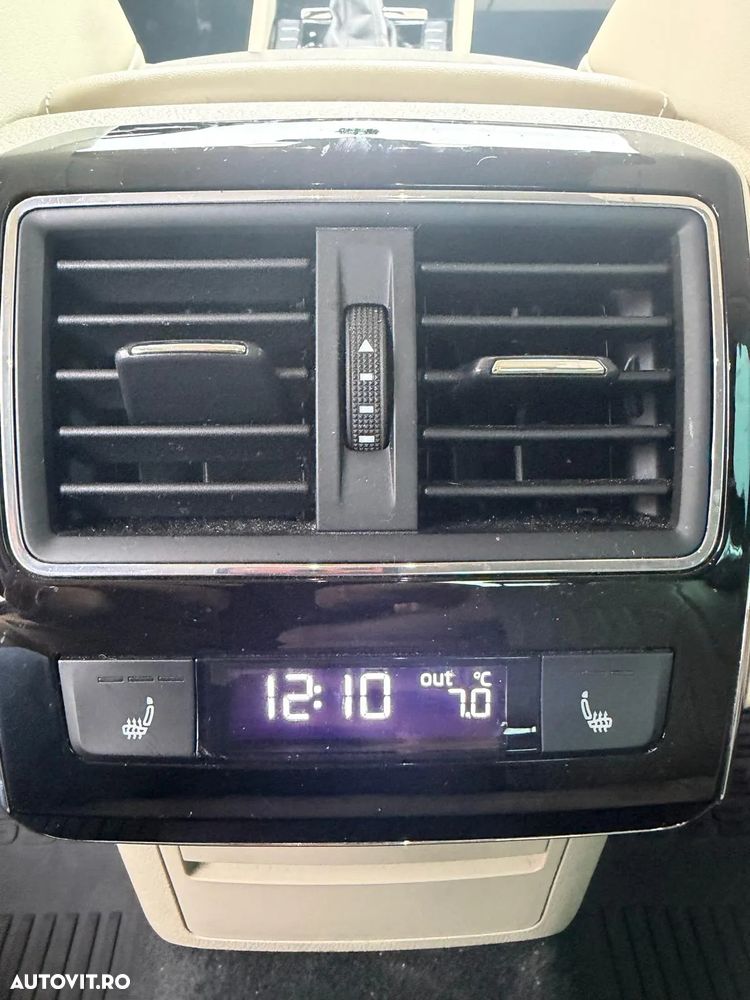 Skoda Superb 2.0 TDI DSG Premium Edition - 15