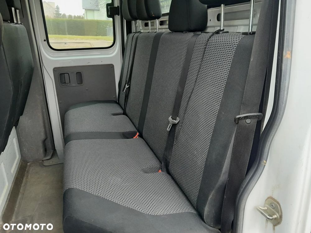 Mercedes-Benz Sprinter - 17